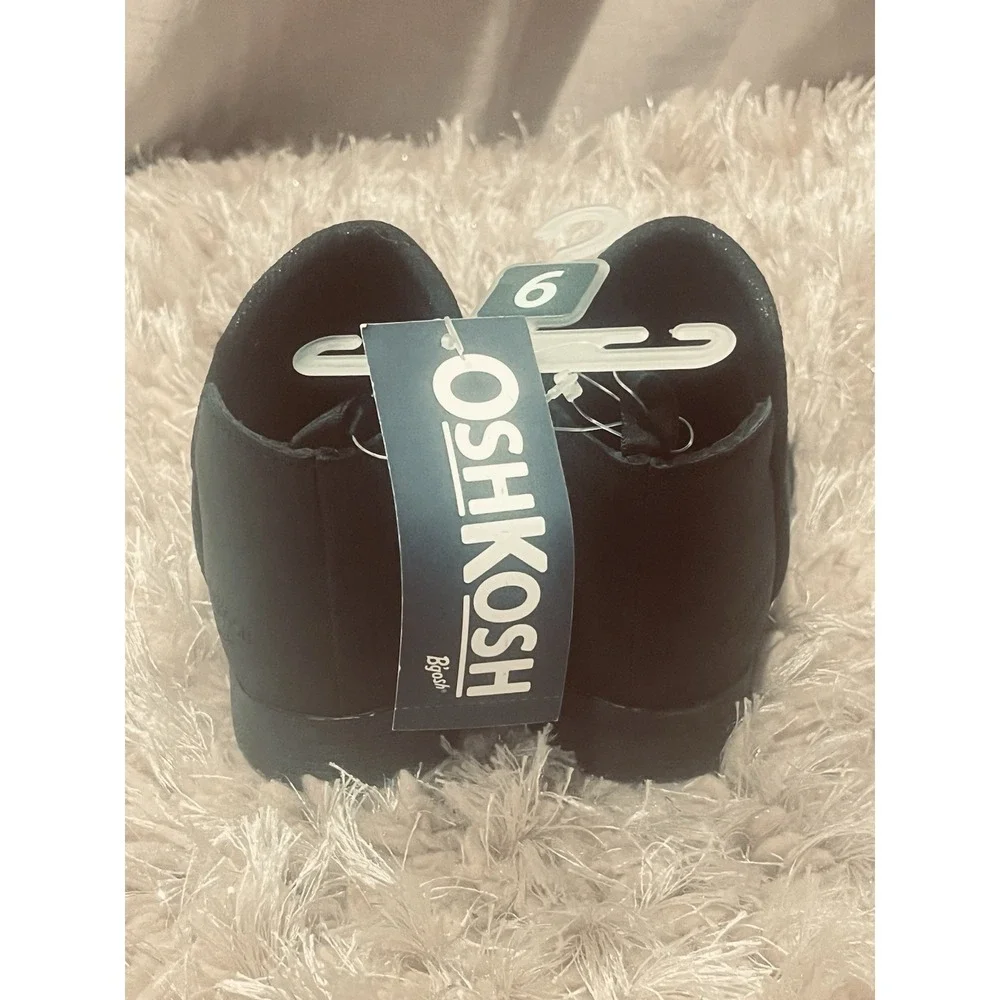 OshKosh B'gosh Toddler Boots – Black – Size 6T – Cut‑Out Accents – NWT
